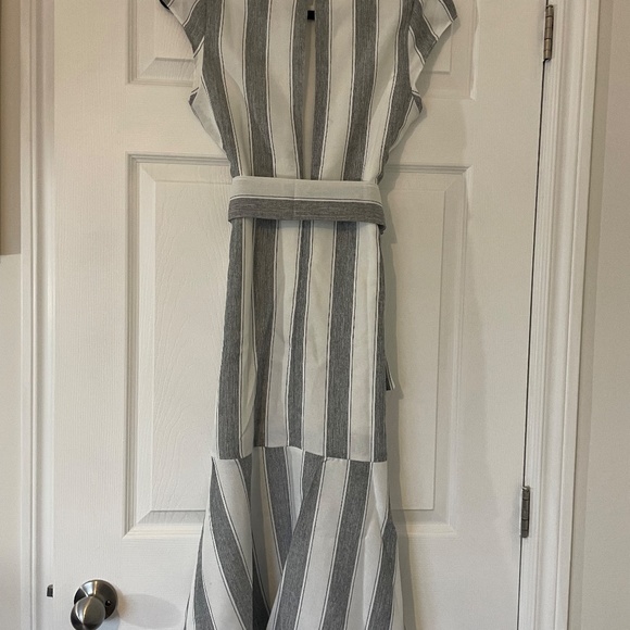 Women's Formal Linen-style Dress with Belt - Picture 2 of 6